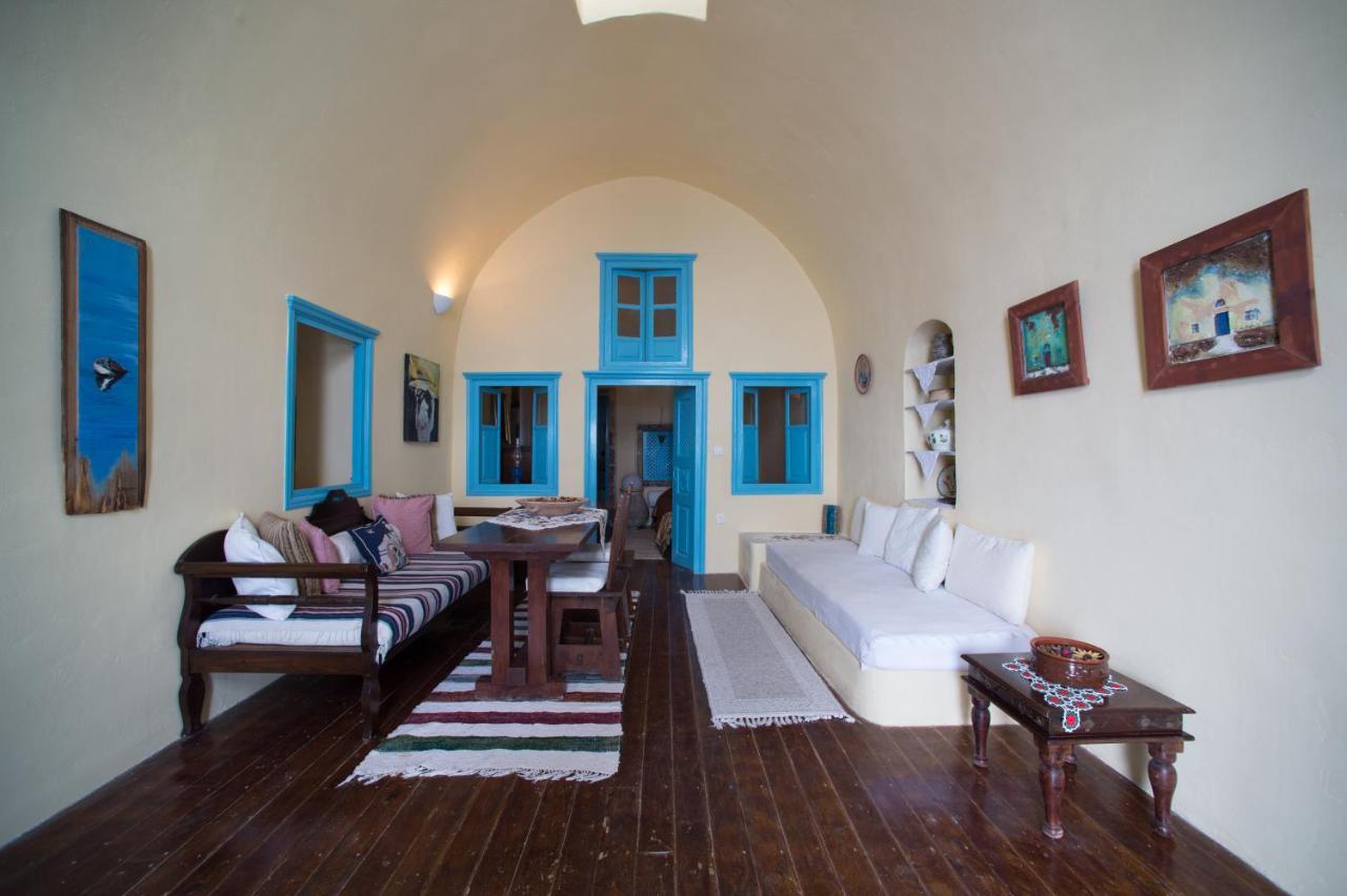 Zoe Aegeas Traditional Houses Oia  Room photo