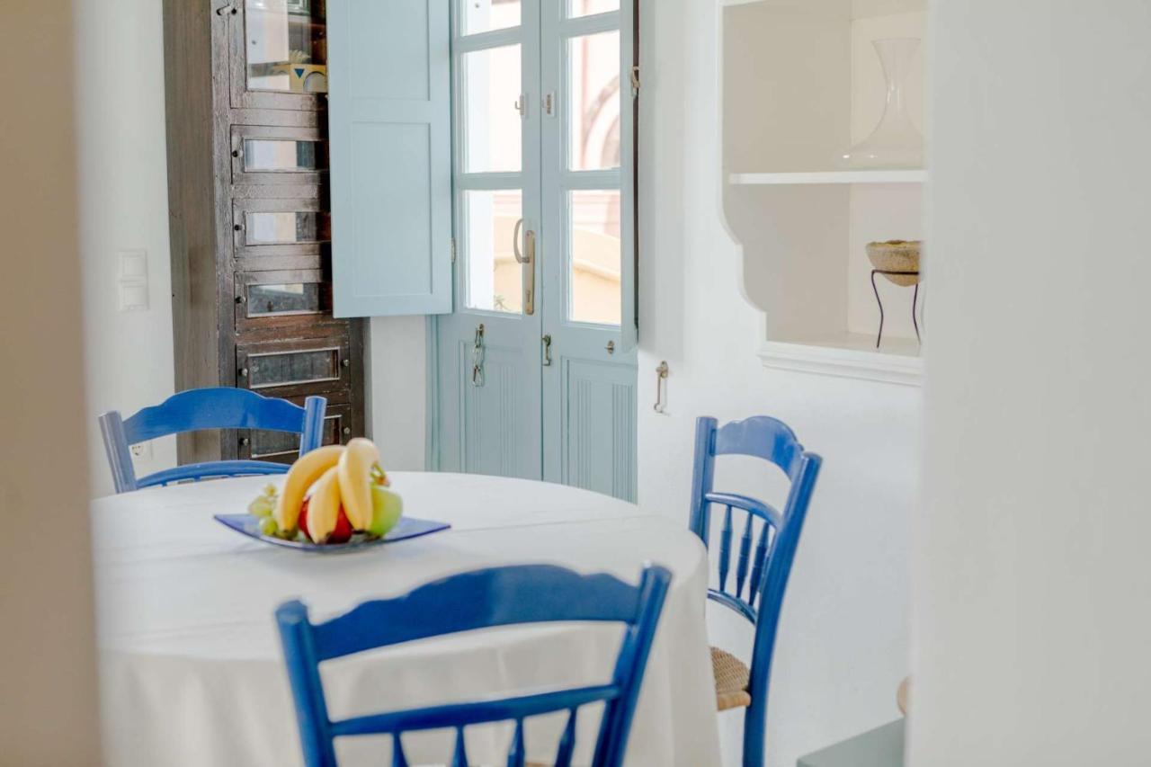 Zoe Aegeas Traditional Houses Oia  Exterior photo