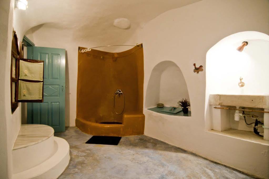Zoe Aegeas Traditional Houses Oia  Exterior photo